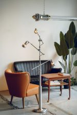 ZROV-FL-002 Vintage Three‑Head Floor Lamp - 图片 10